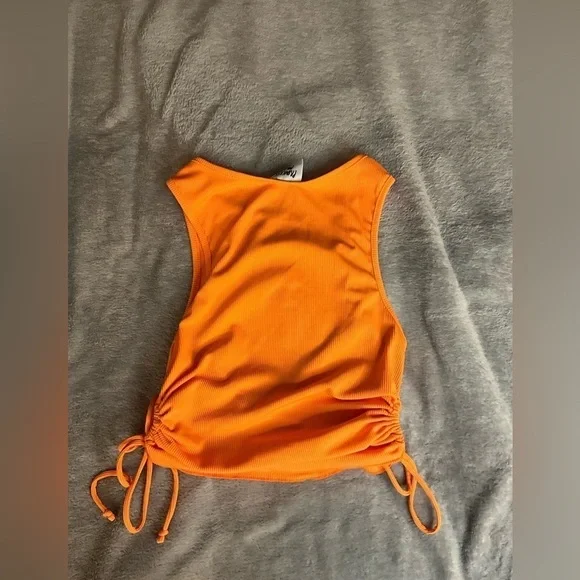*Princess Polly Size 8 Orange mini ribbed crop tank - Picture 5 of 5
